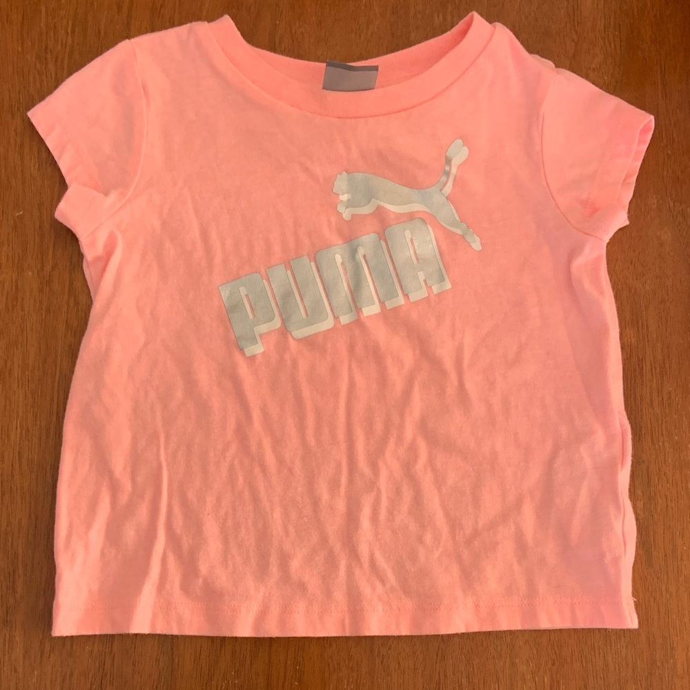 🍓3/$10 Puma Pink Short Sleeve Tee with Silver Logo size 2T